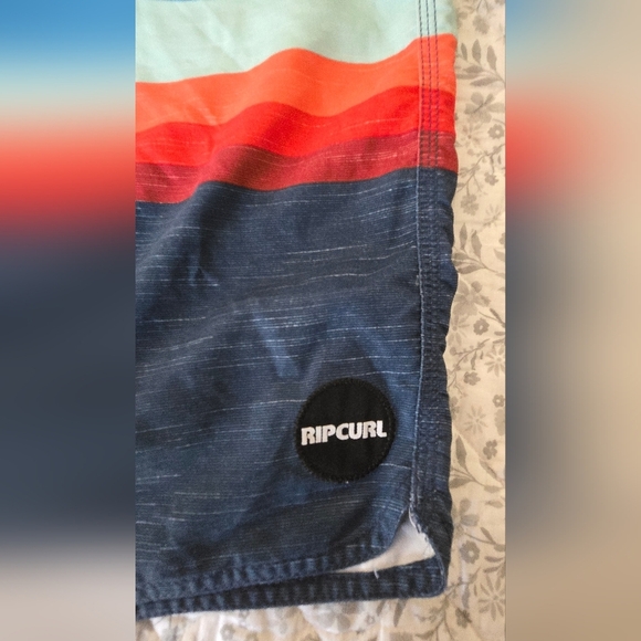 Rip Curl Men's Multicolor Swim Shorts - Picture 2 of 7